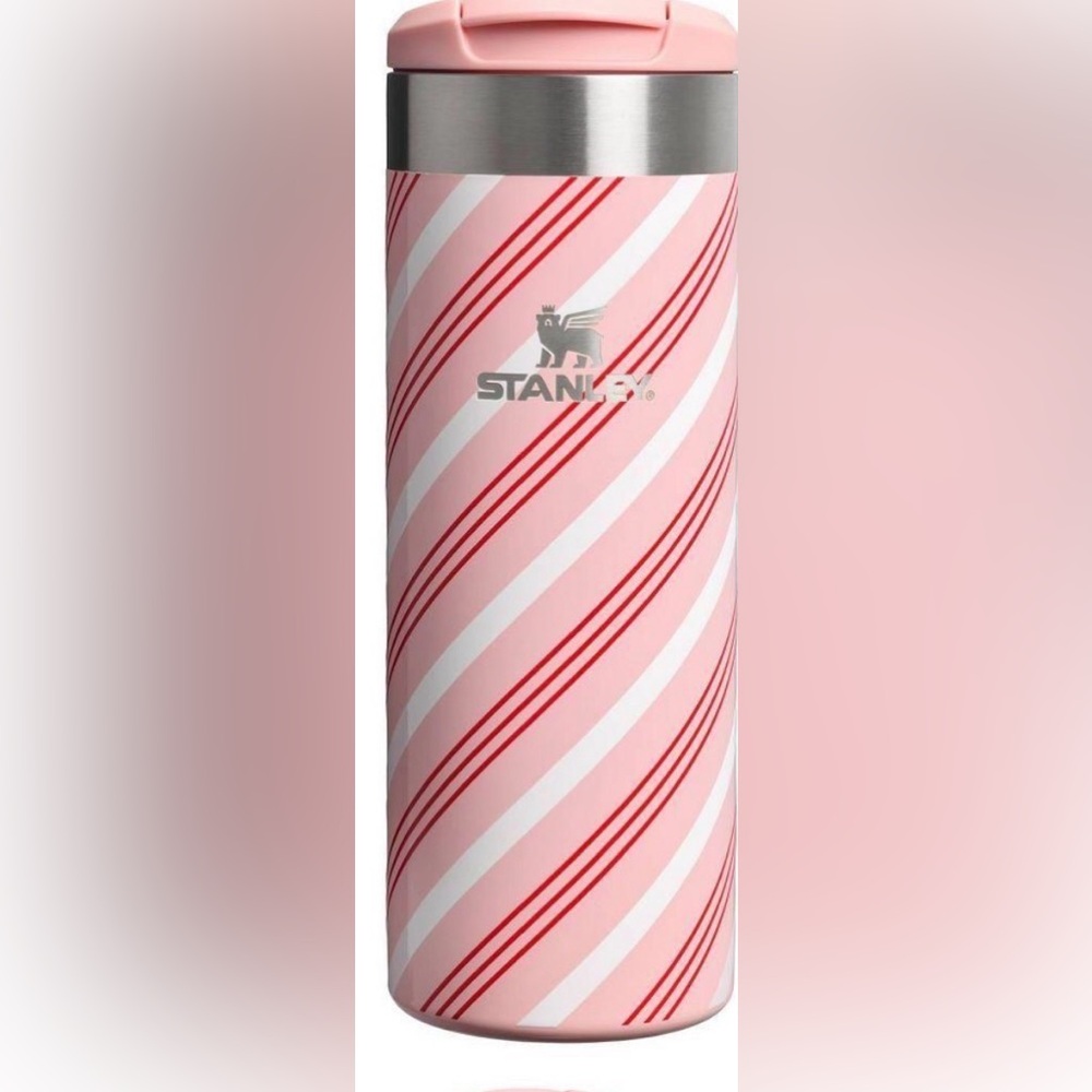 Stanley 16 oz Stainless Steel
Aero Light Transit Bottle
Strawberry Twist